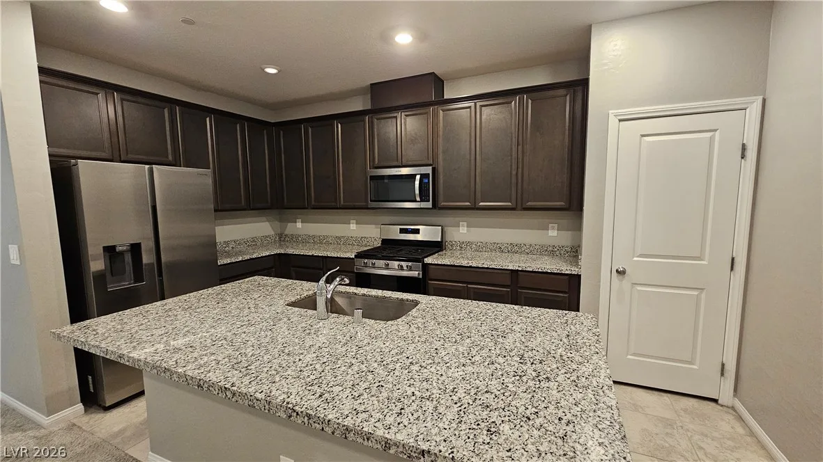 503 Granite Arch Street — photo 5