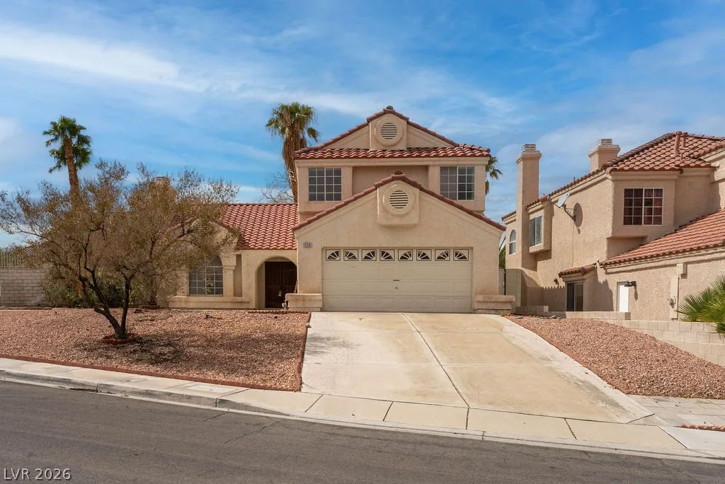2118 Fountain Springs Drive — photo 1