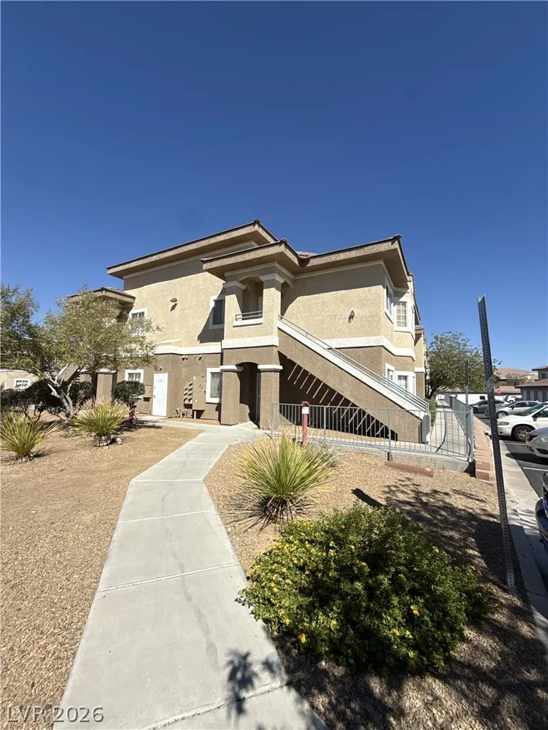 833 Aspen Peak Loop 2612 — photo 2