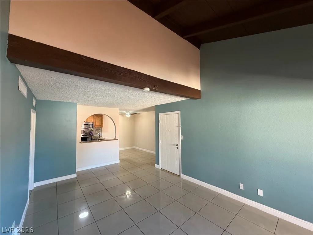 1515 East Reno Avenue 201 — photo 4