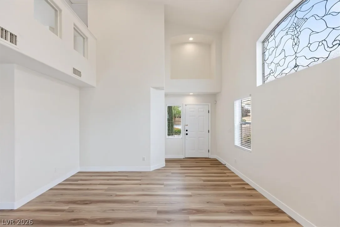 304 McHenry Street — photo 5