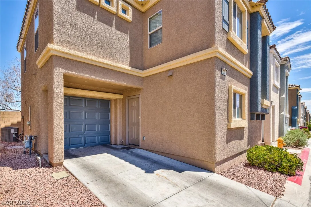 5244 Tipper Avenue — photo 4