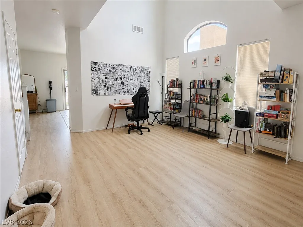 8532 Sweet Cedar Avenue — photo 4