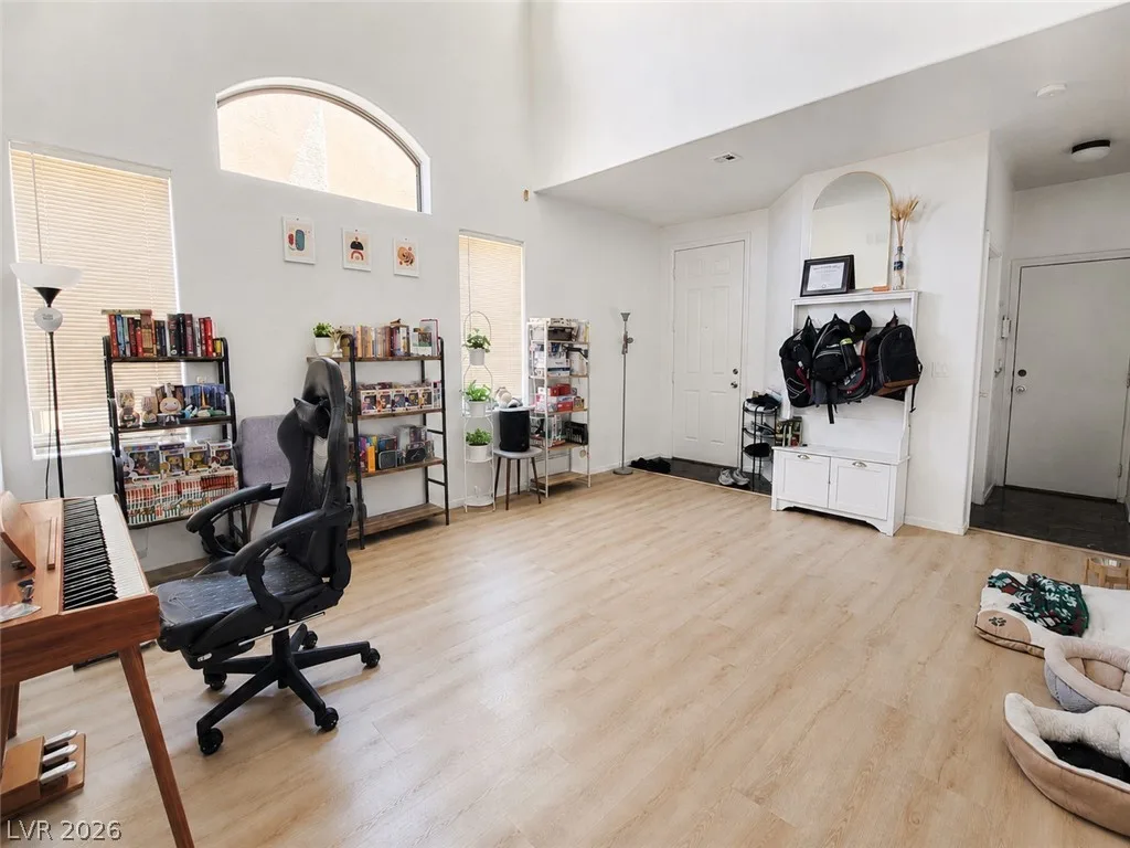 8532 Sweet Cedar Avenue — photo 5