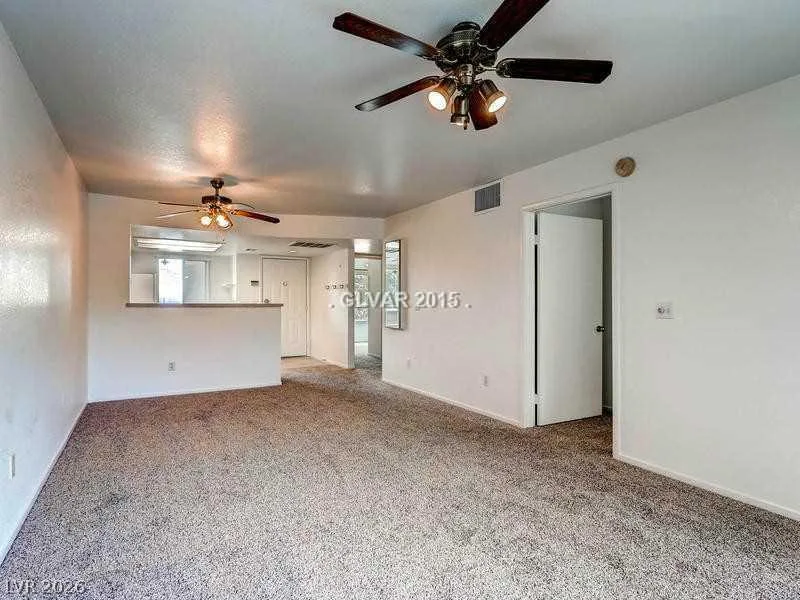 8070 West Russell Road 2120 — photo 2