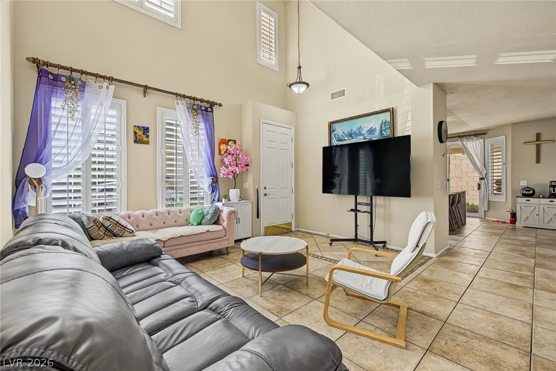 8061 Retriever Avenue — photo 4
