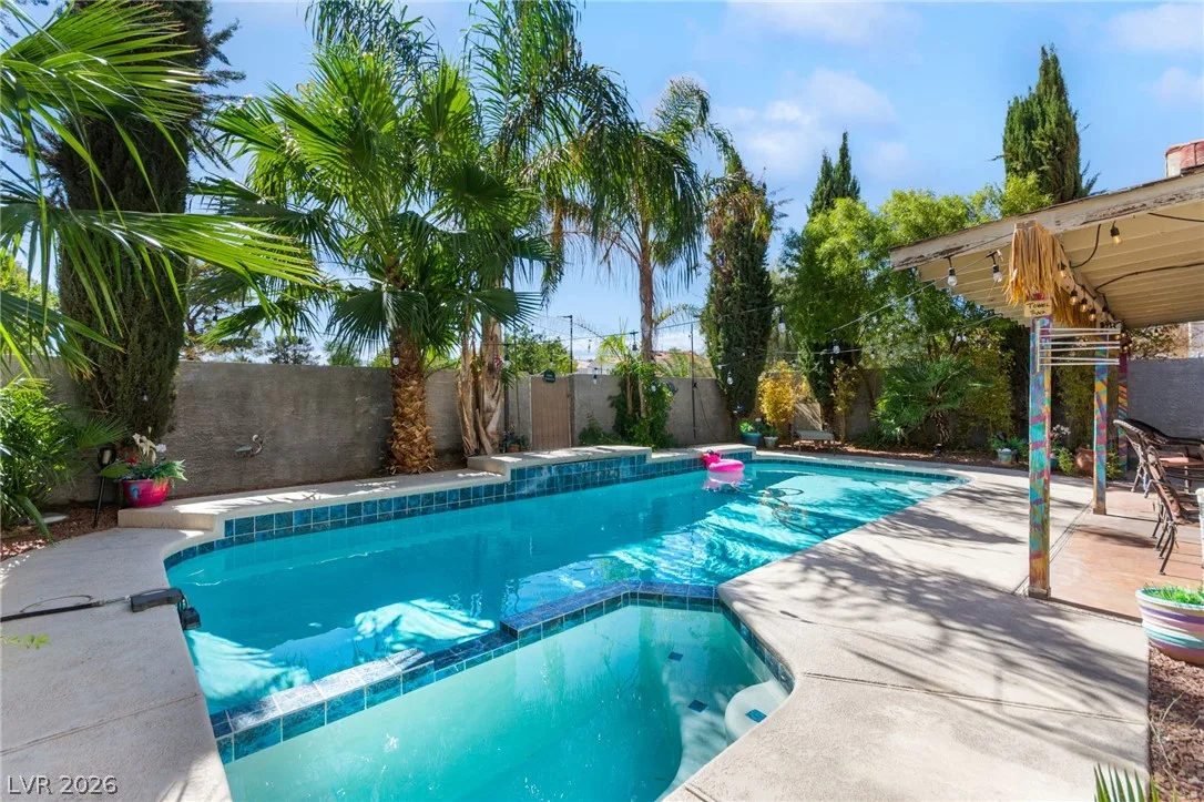 1731 Monte Alban Drive — photo 1