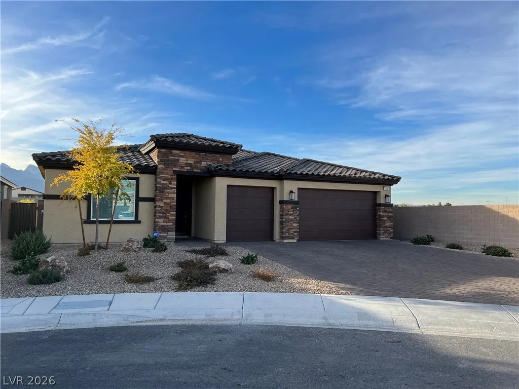 4041 Sweet Violet Court — photo 2