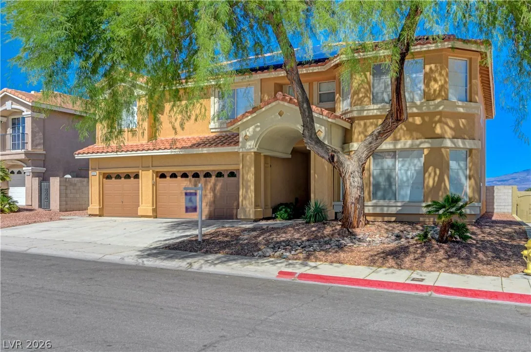 8640 Castle Hill Avenue — photo 2