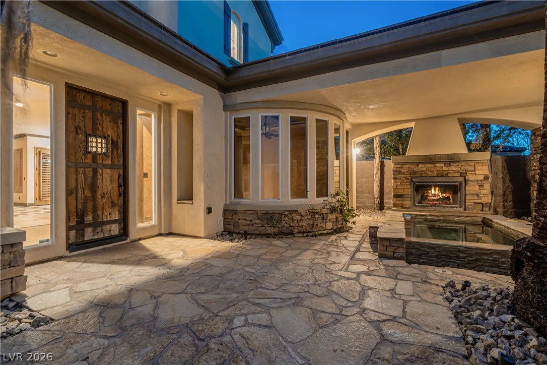 1423 Foothills Village Drive — photo 5