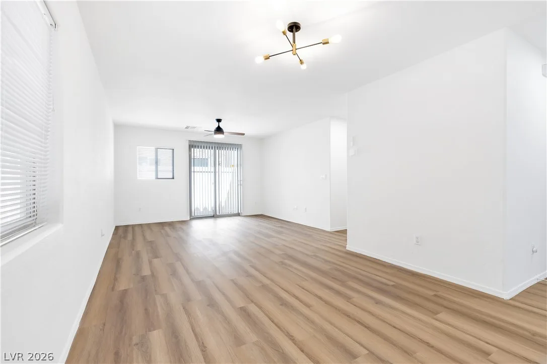 5354 Aurora Beam Avenue — photo 5