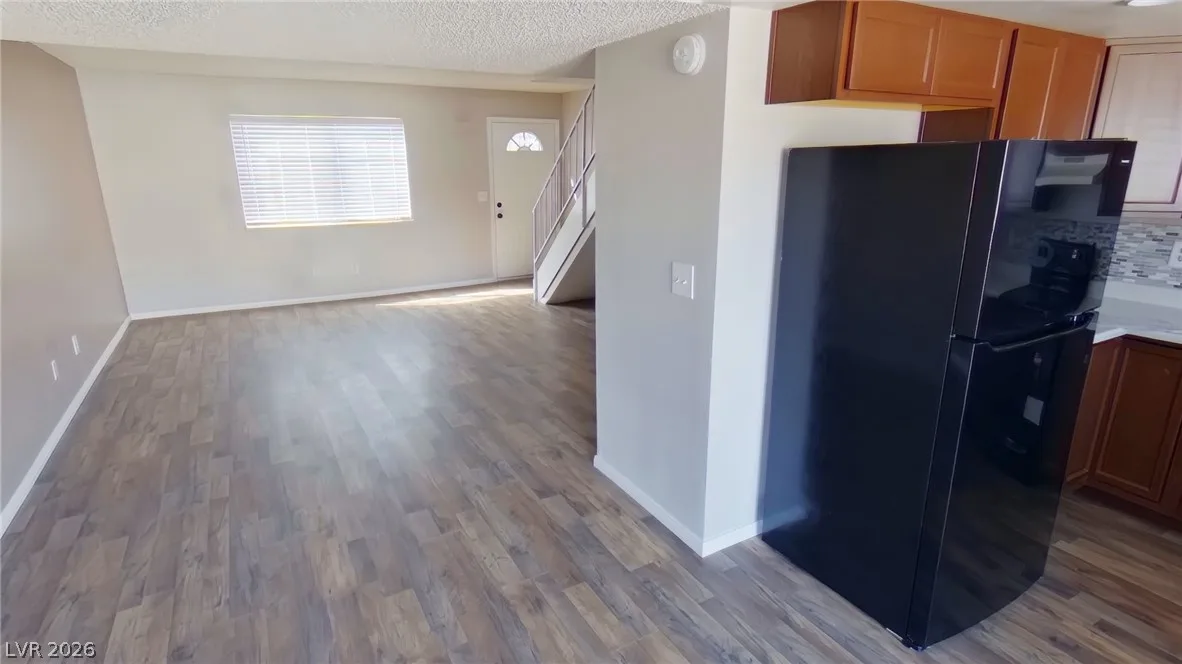 2200 Comet Avenue E — photo 5
