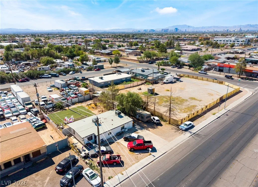 5351 East Lake Mead Boulevard — photo 3