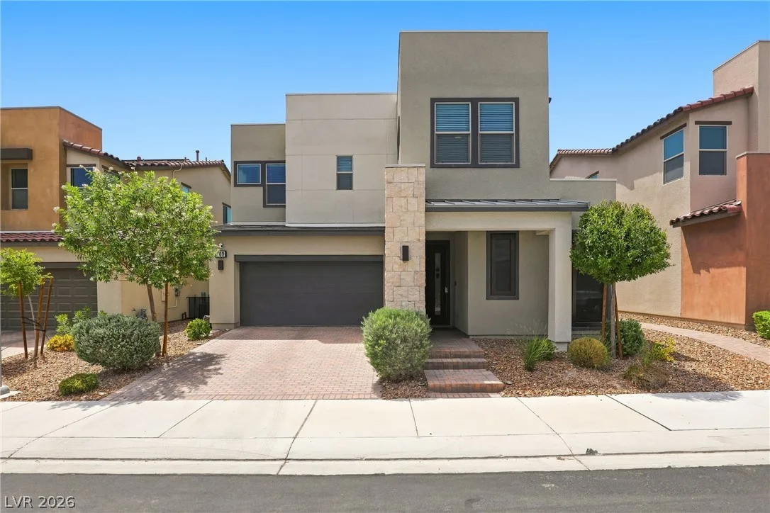709 Emerson Creek Court — photo 1