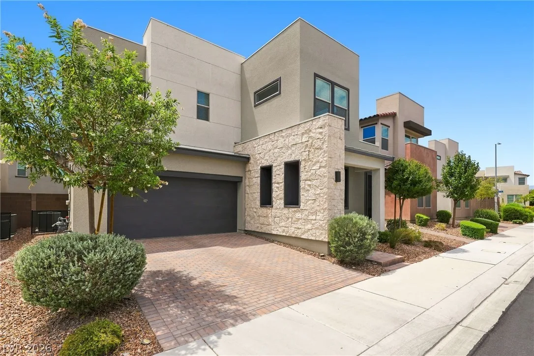 709 Emerson Creek Court — photo 3