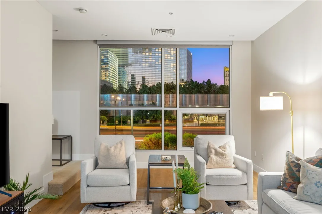 4585 Dean Martin Drive 204 — photo 1