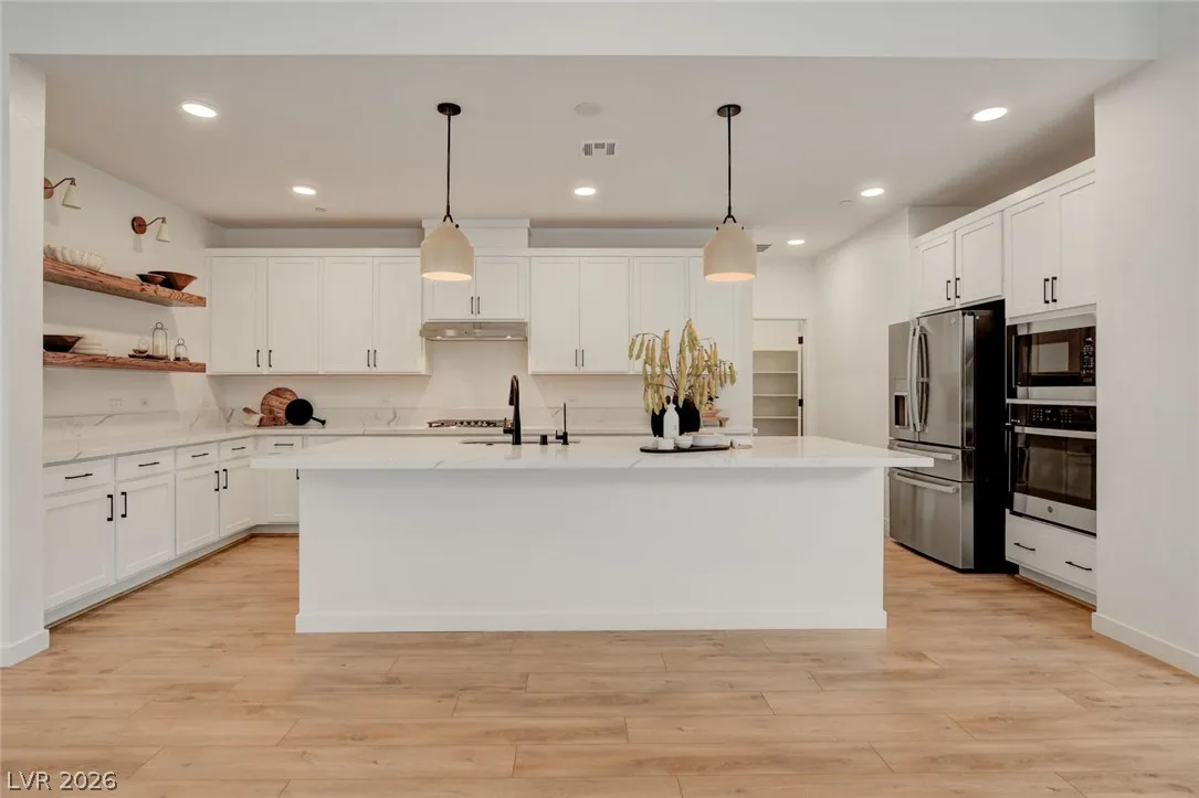 10151 Evergreen Pine Street — photo 1