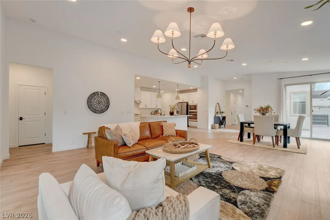 10151 Evergreen Pine Street — photo 2
