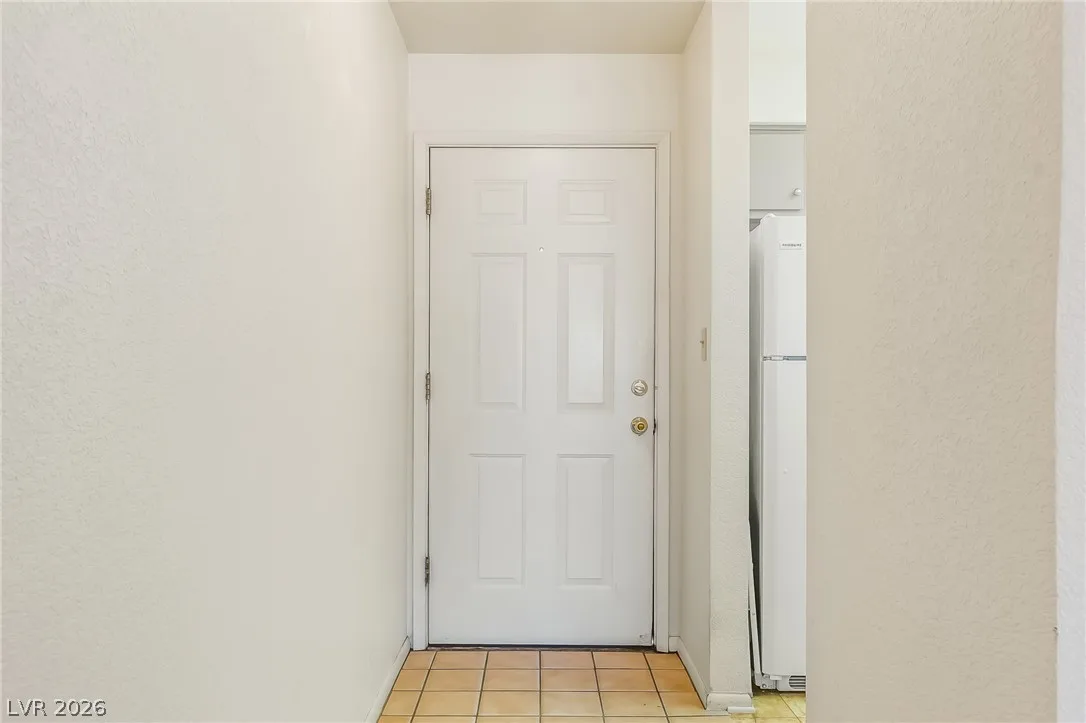 2036 Mesquite Lane 303 — photo 3