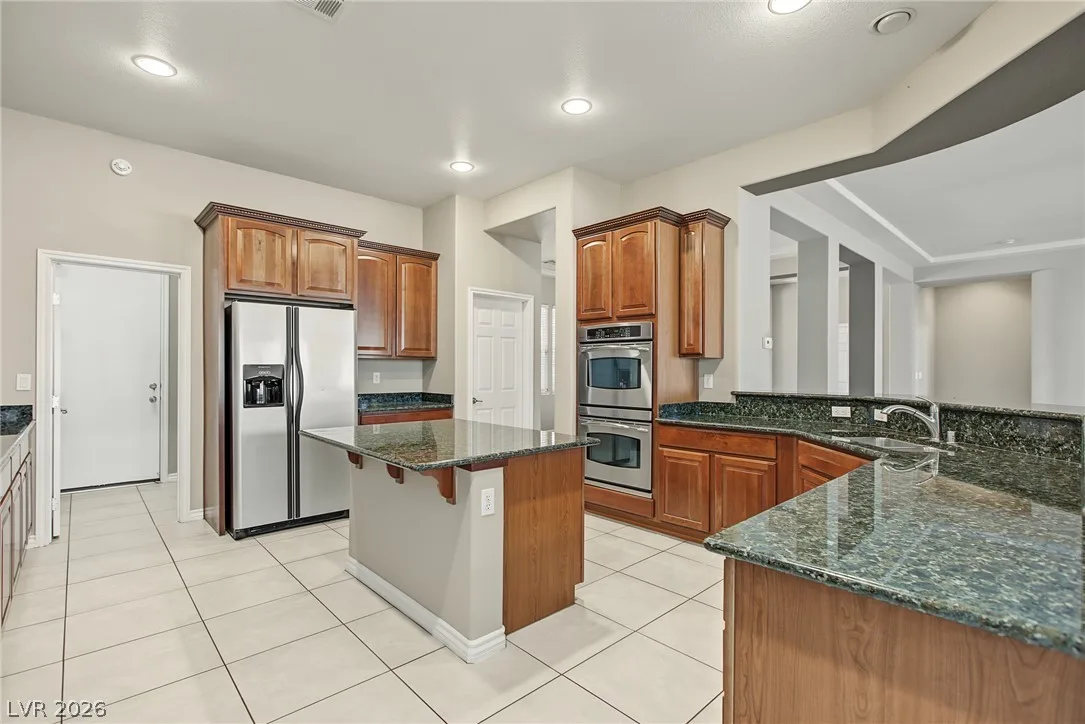 2780 Mingary Avenue — photo 4
