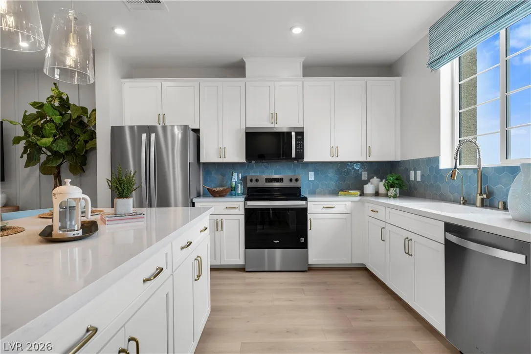 5623 Amethyst Valley Street — photo 1
