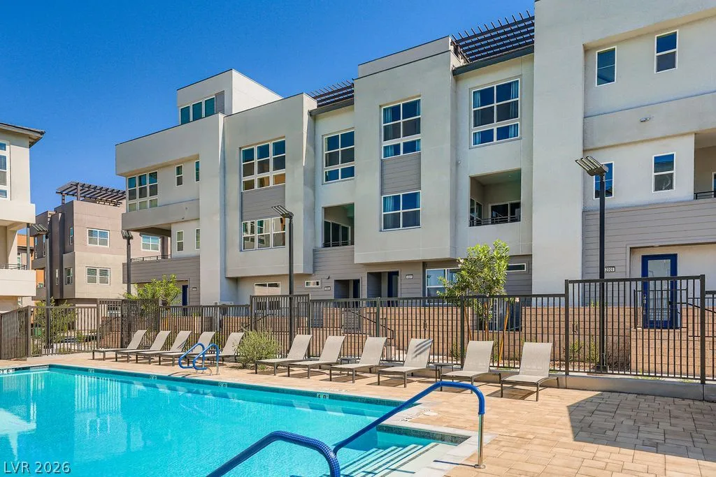 2507 Silent View Avenue — photo 3