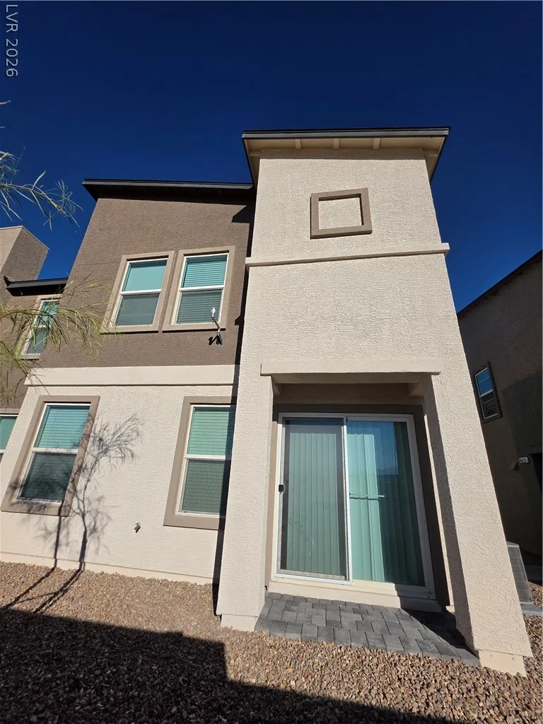 6037 Amaryllis Falls Street — photo 4