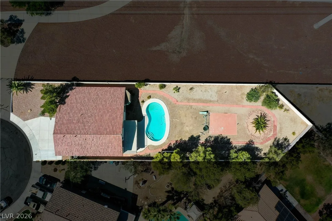 8332 Spring Arts Avenue — photo 4