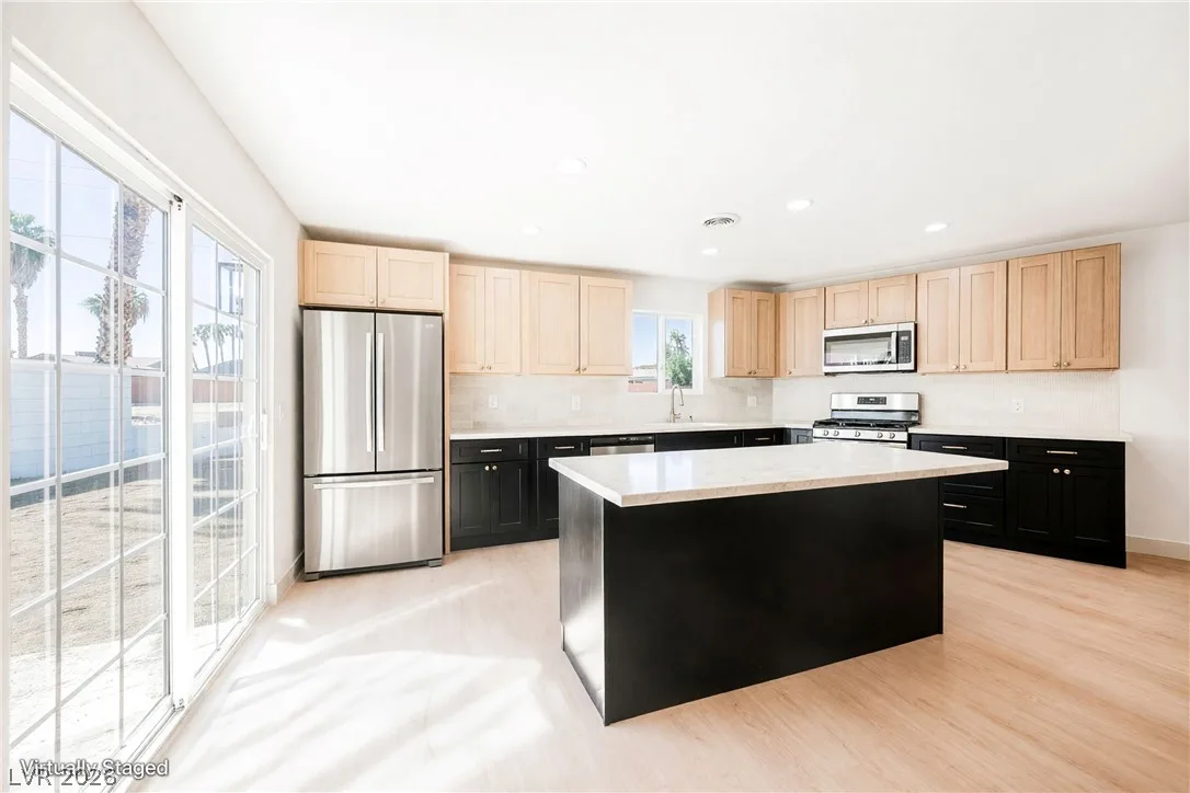 5117 New Bedford Drive — photo 1