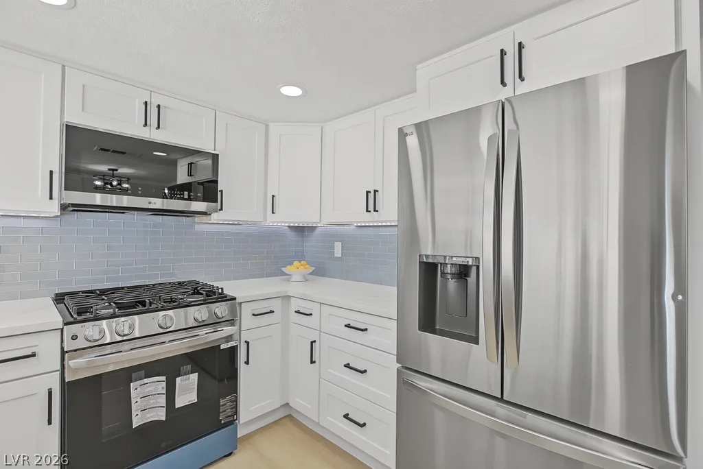 2371 Pickwick Drive 73 — photo 5