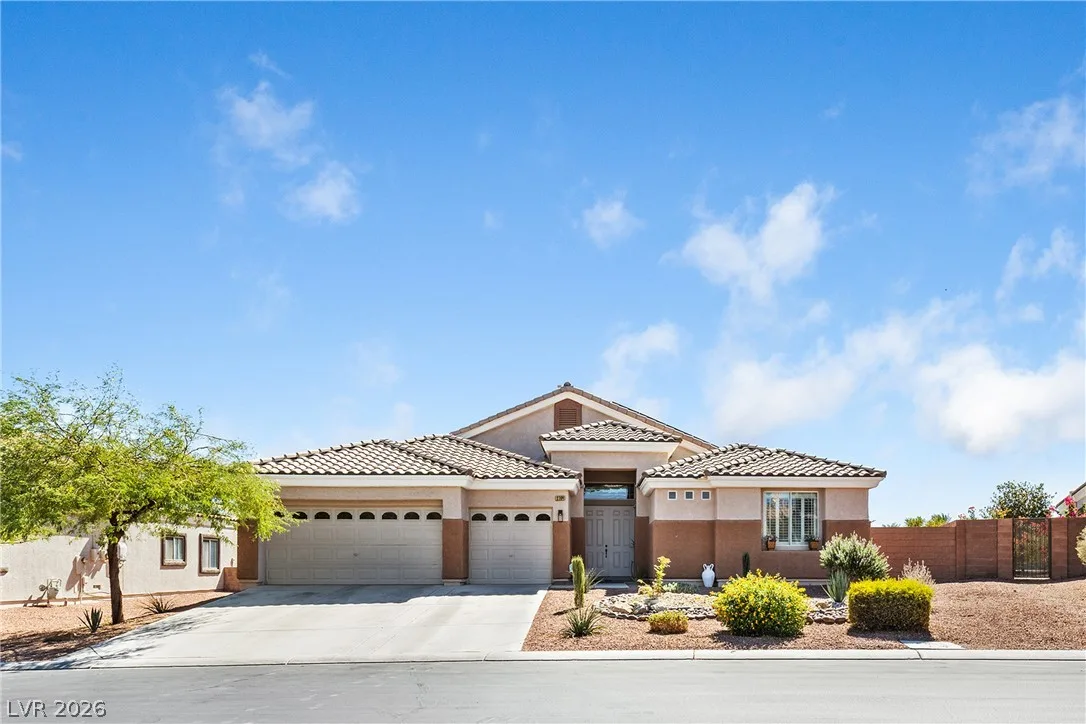 2709 Tropicbird Drive — photo 2