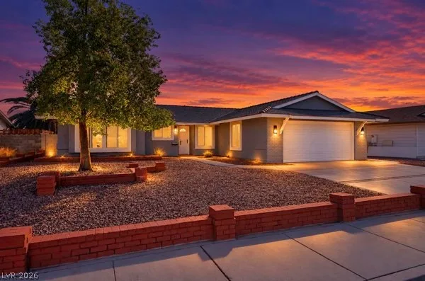 4284 Annie Oakley Drive — photo 2