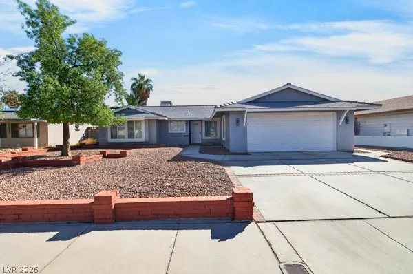 4284 Annie Oakley Drive — photo 3