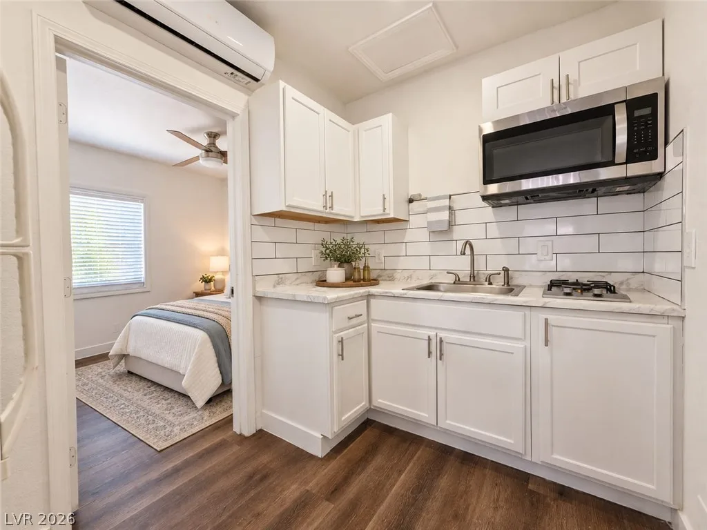 5306 Koa Avenue — photo 2