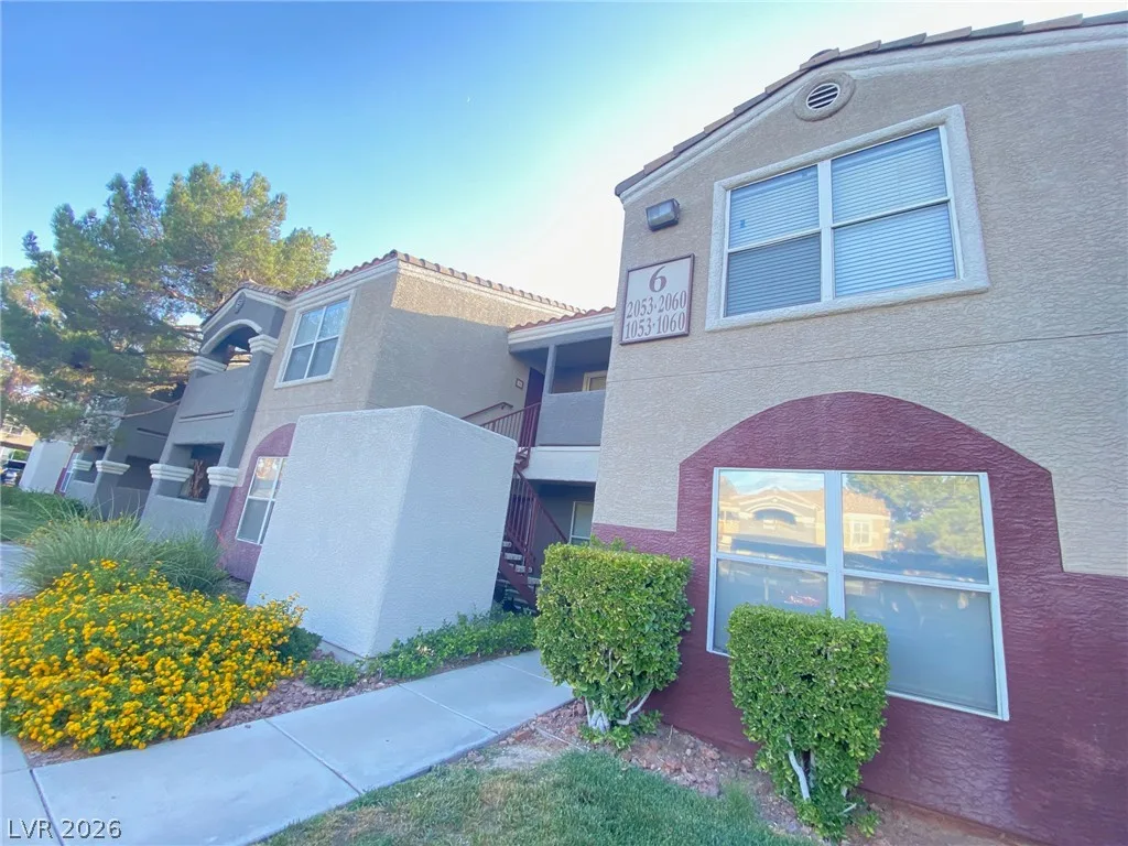 5055 West Hacienda Avenue 1055 — photo 2