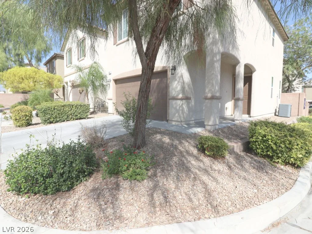 5662 Primrose Peak Court — photo 1