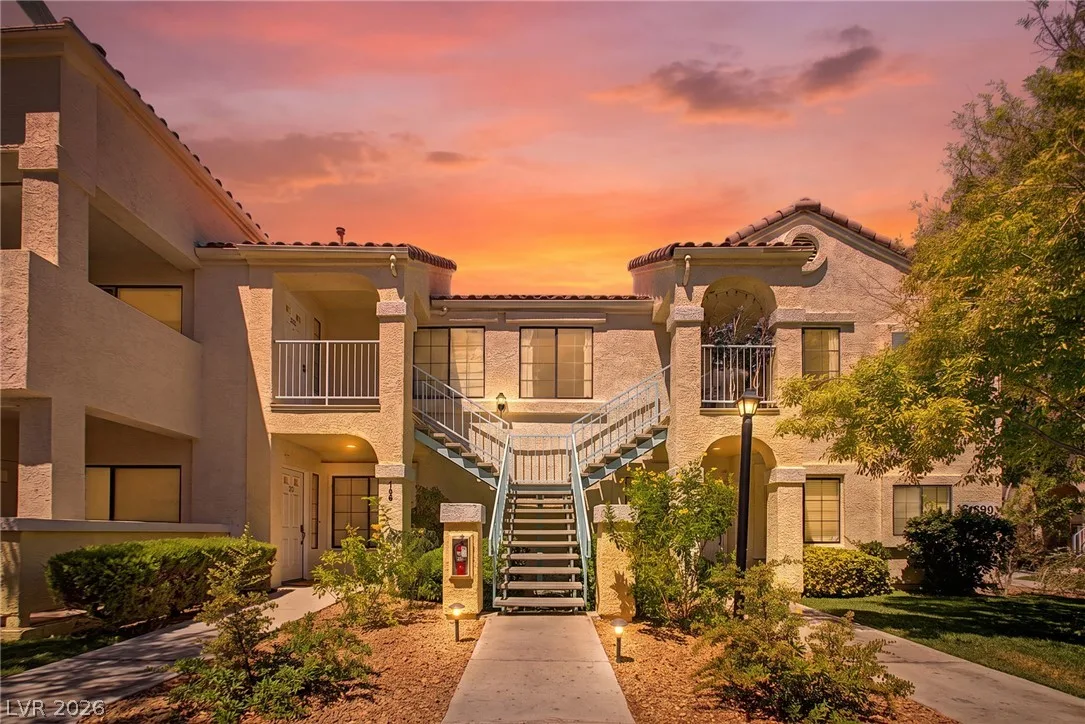 4889 South Torrey Pines Drive 201 — photo 1