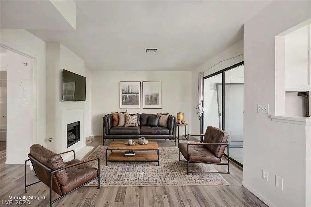 4889 South Torrey Pines Drive 201 — photo 4