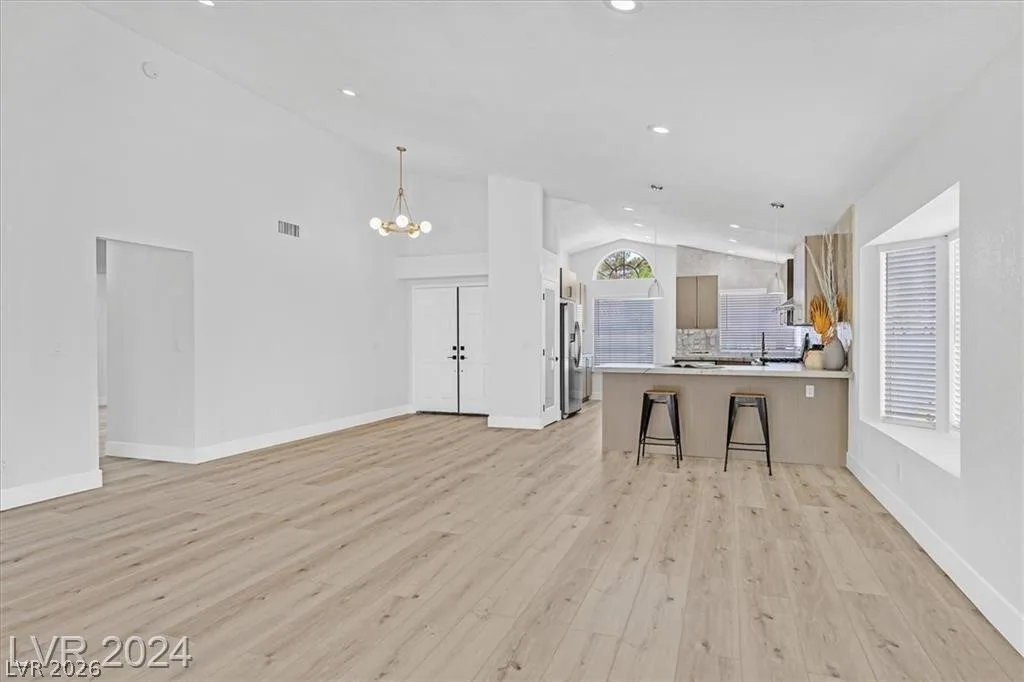 8 Barton Spring Circle — photo 5