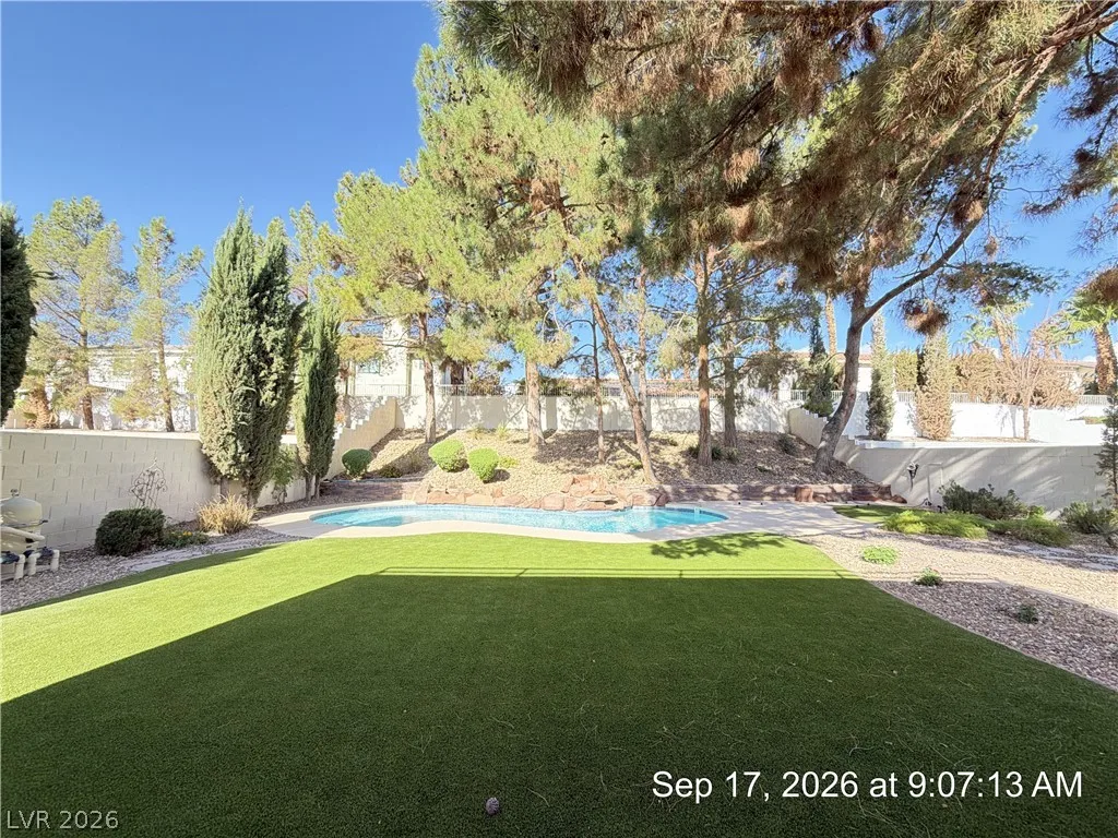 2817 Crystal Cove — photo 3