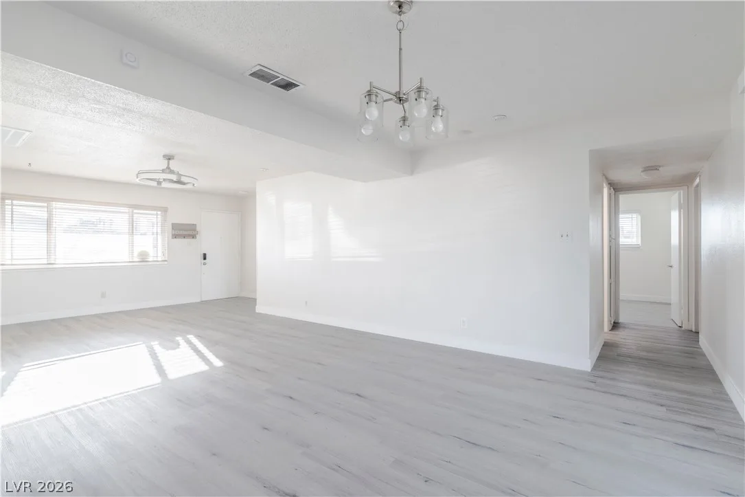 801 Sanford Court — photo 4