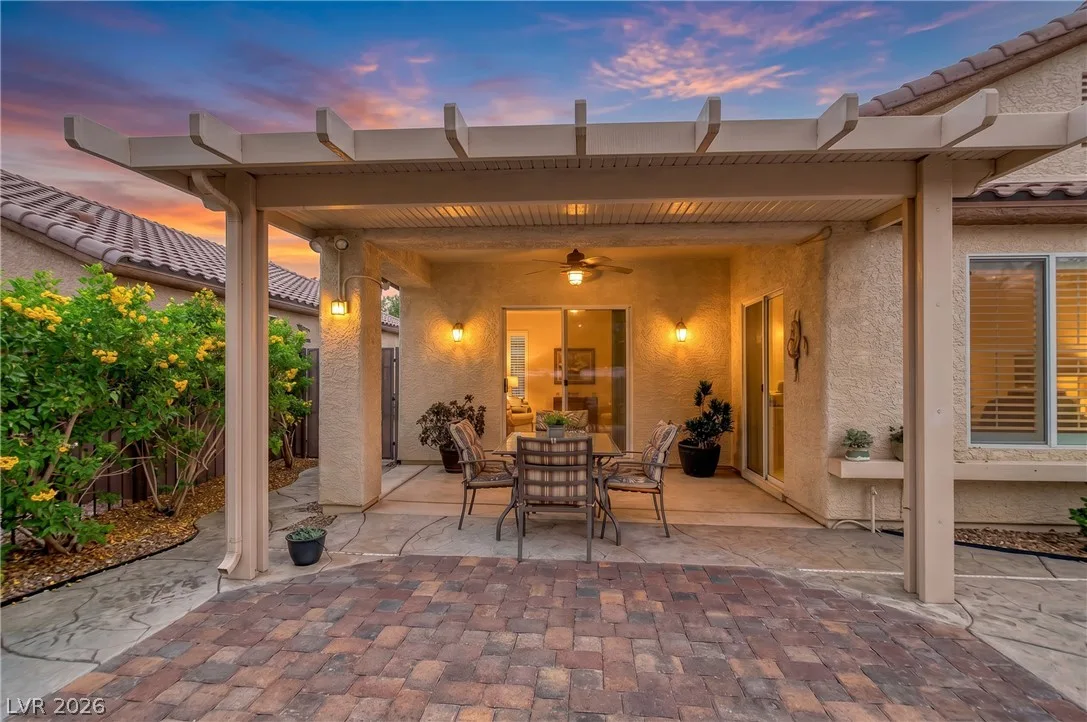2328 Fossil Canyon Drive — photo 1