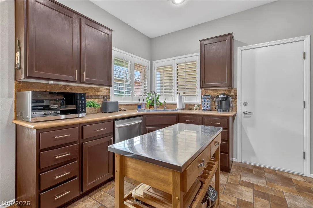 2328 Fossil Canyon Drive — photo 5