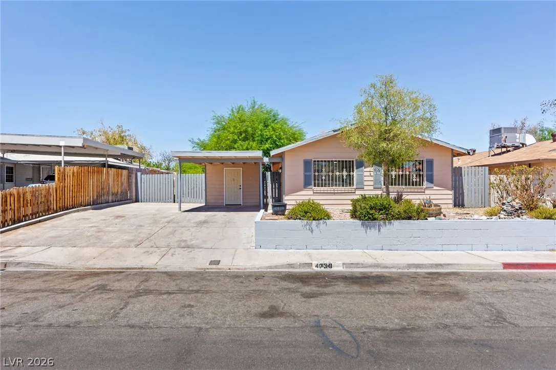 4736 Newton Drive — photo 4