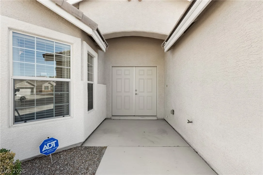129 Elks Peak Avenue — photo 3