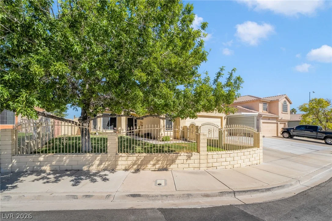 125 Heather Drive — photo 3