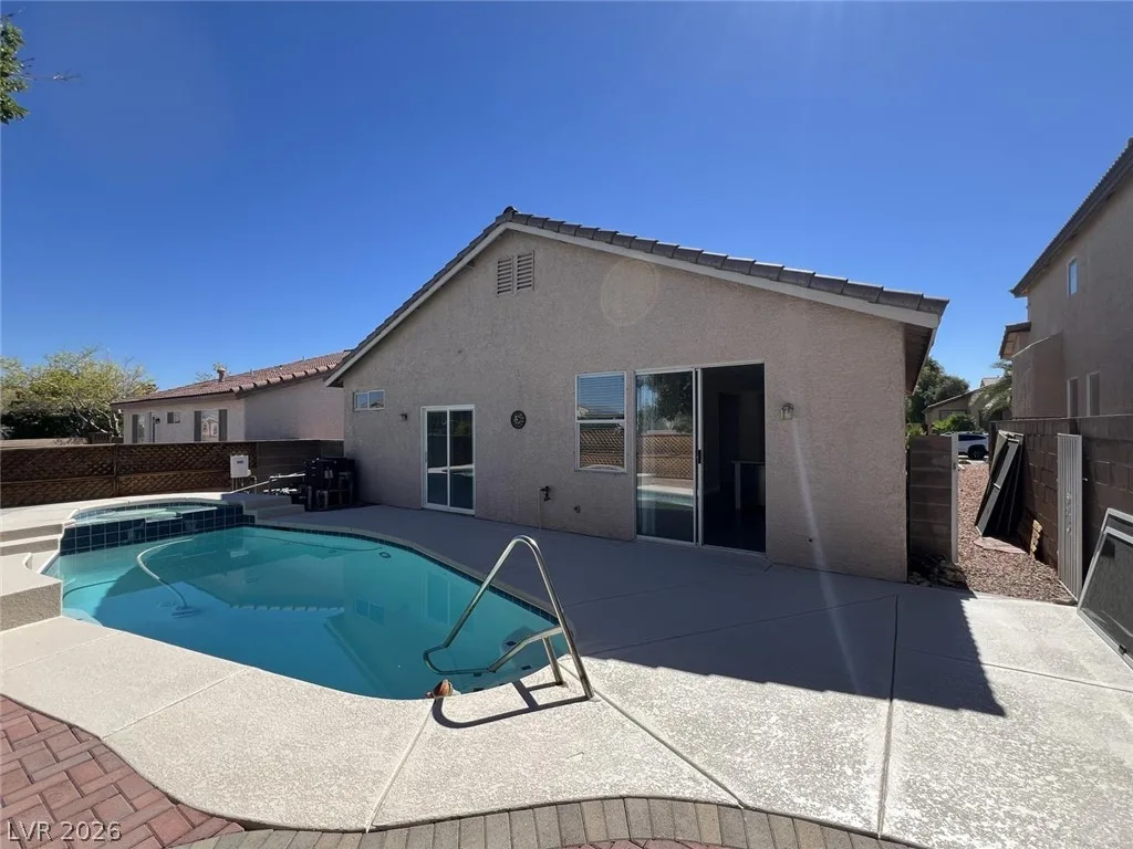 9914 Ridge Hill Avenue — photo 2