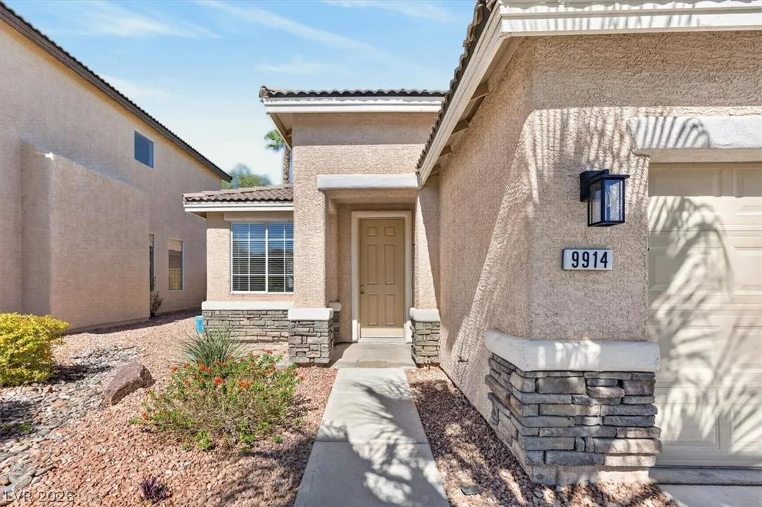 9914 Ridge Hill Avenue — photo 3