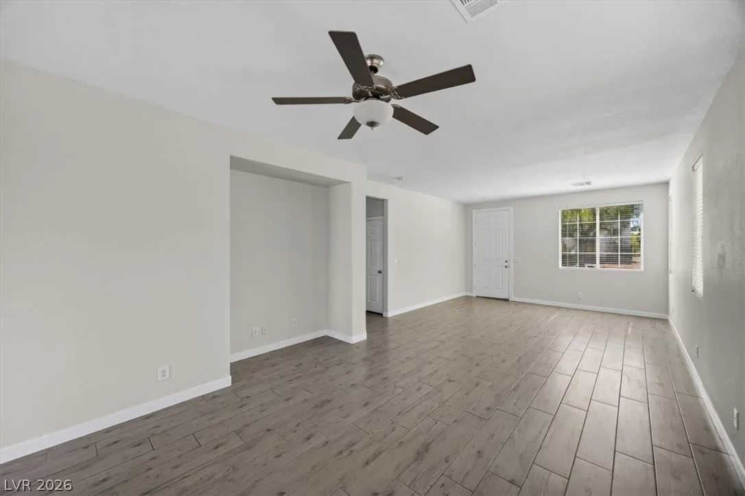 9914 Ridge Hill Avenue — photo 5