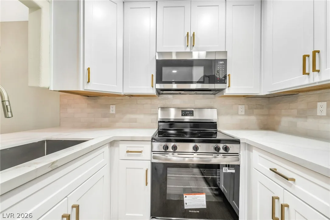 601 Cabrillo Circle 431 — photo 5